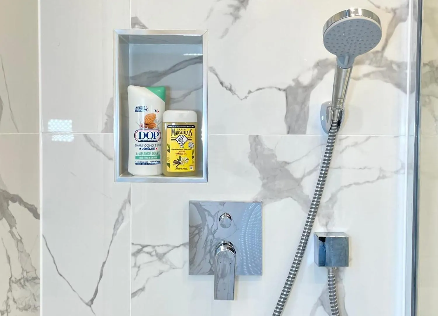 Paris-Alesia Super Appartement 2 Pieces De 39M2 - Tres Cosy Pour 1 - 5 Personnes Totalement Refait A Neuf -Entire Apartment Luxurious And Warm -Paris Alesia 14Eme - Proche Aeroport Paris-Orly - Parc Des Expositions Porte De Versailles Free Wifi Gratu 0*, Paris